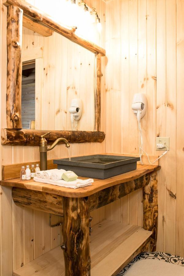 Coblentz Country Lodge By Amish Country Lodging Berlin Exterior foto